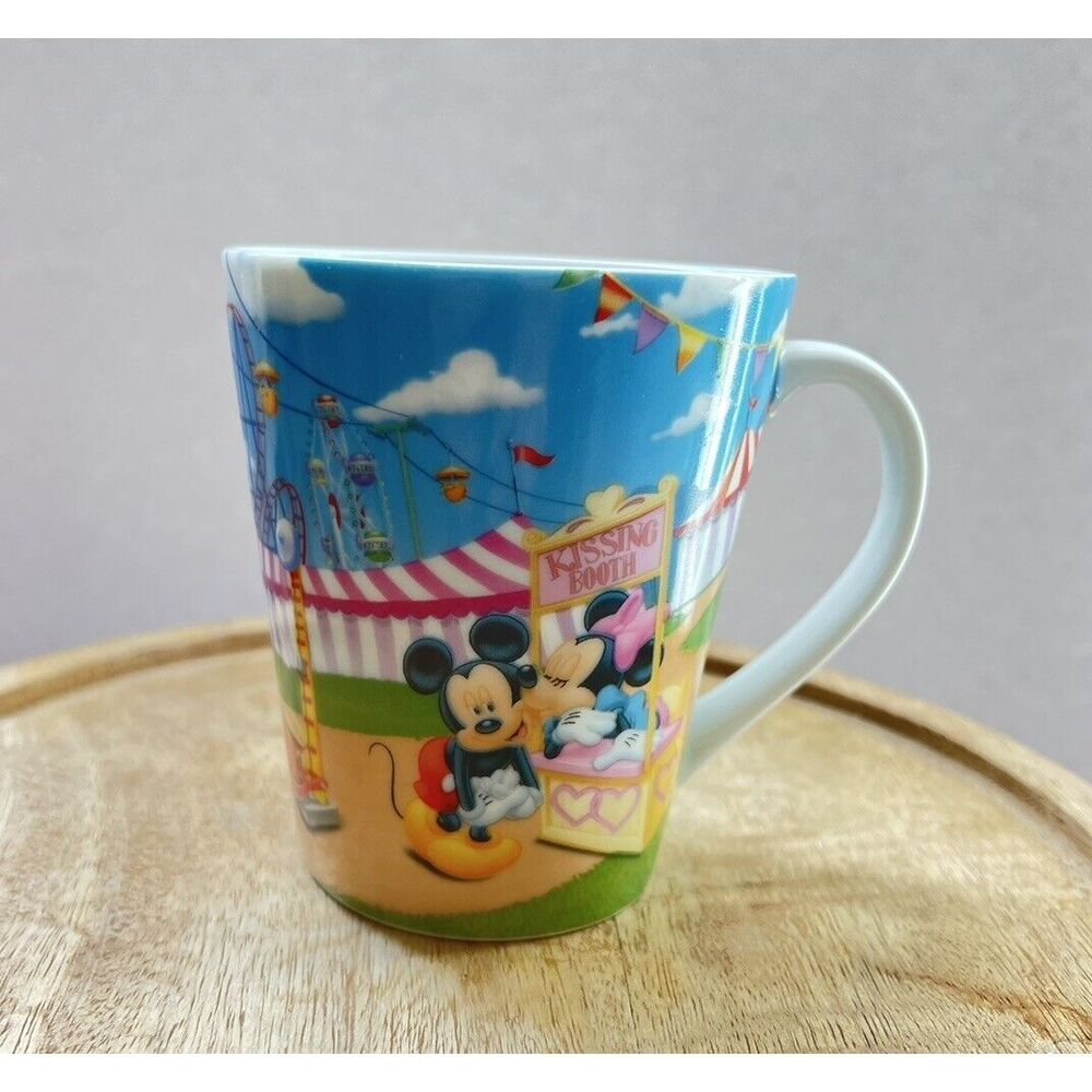 Disney Minnie Mickey Mouse Carnival County Fair Kissing Booth Coffee Cup Mug 8oz